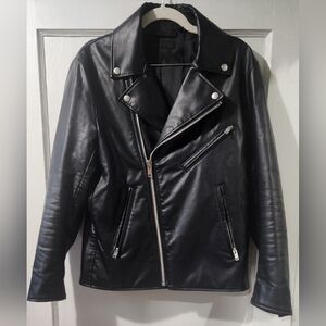 🪻Uniqlo Classic Black Leather Jacket🪻
